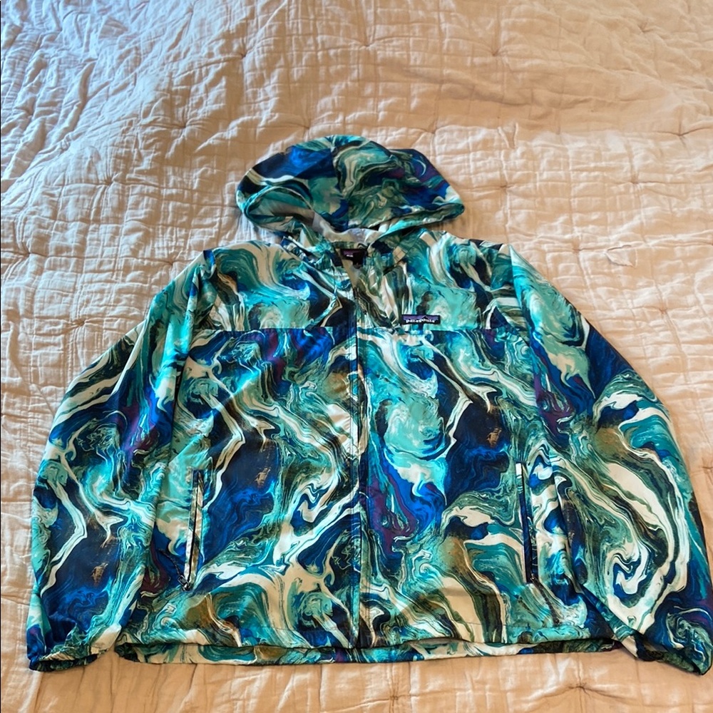 Patagonia Blue and Green Abstract Windbreaker Jacket